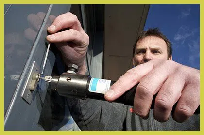 Kissimmee City Locksmith Kissimmee, FL 941-702-6258 Kissimmee City Locksmith Kissimmee, FL 941-702-6258 - 17-Emergency-Locks-Locksmith